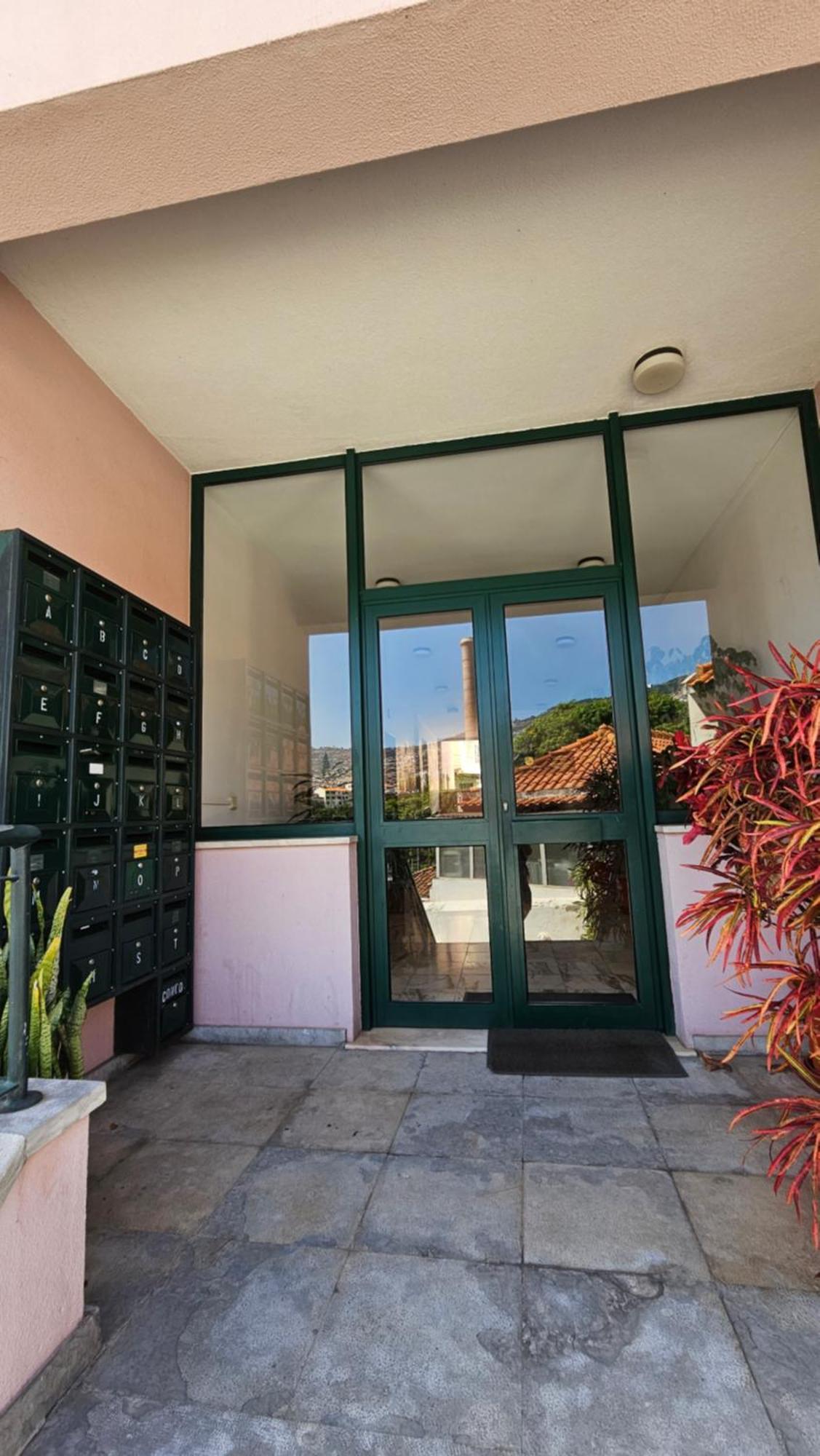 Garden And Seaview Apartment - Free Parking Funchal (Madeira) Exterior foto